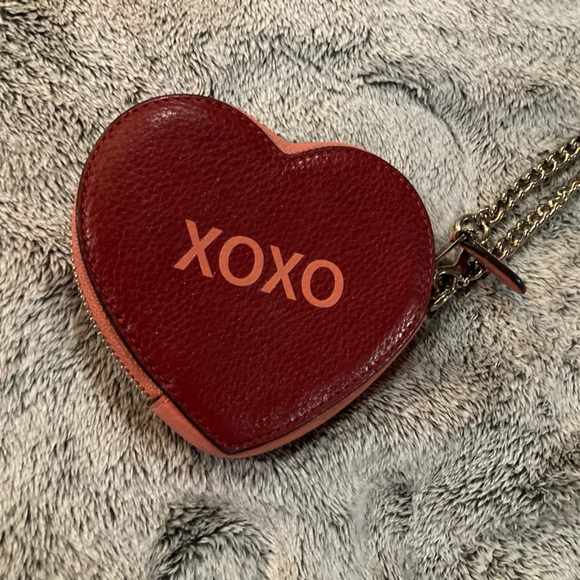 Coach heart coin pouch/keychain RARE VINTAGE - Picture 2 of 2